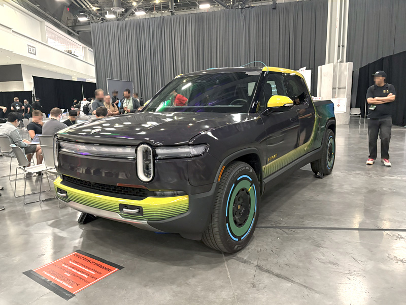 Car Hacking Villageには車両が置いてありました