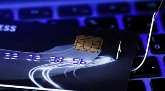 サイバー犯罪者がクレジットカード情報を詐取する5つの方法